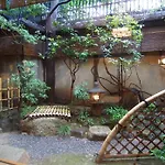Hiiragiya